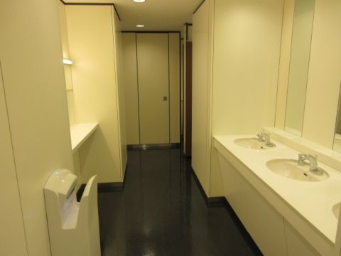 女性用トイレ