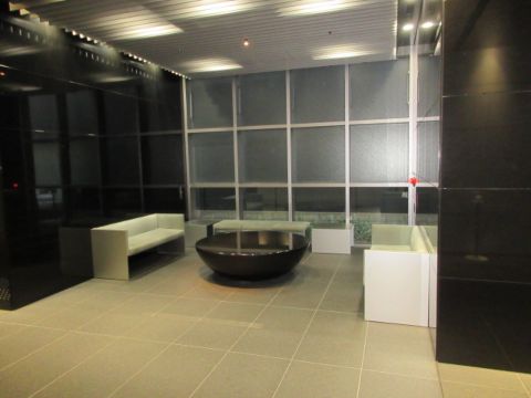 1階、エントランス内②