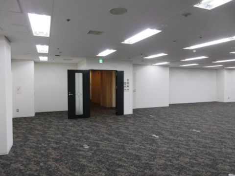 3階~10階、室内ドア