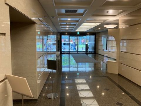 1階、エントラス内②