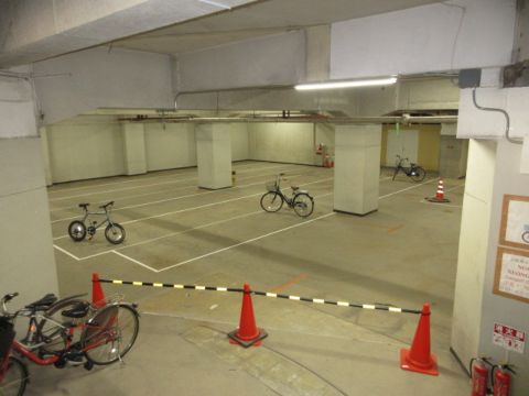 地下駐輪場