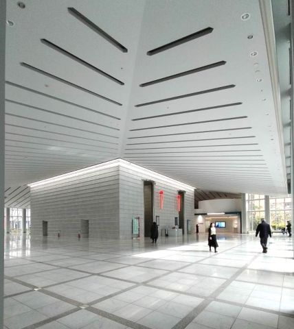 エントランス内