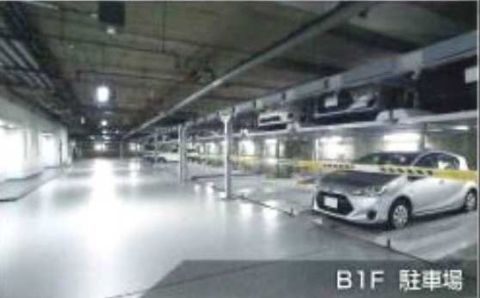 地下、駐車場