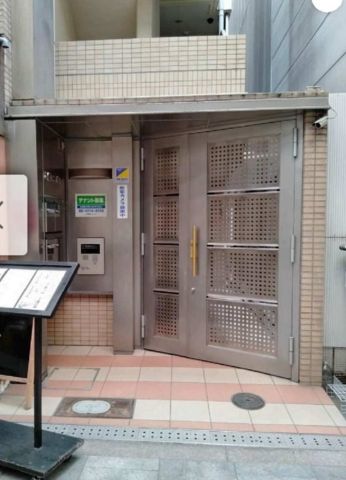 1F玄関