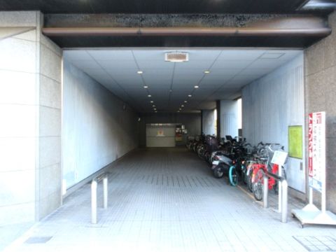 駐車場&駐輪場