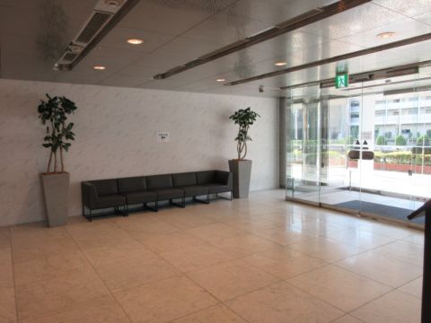 エントランス内③