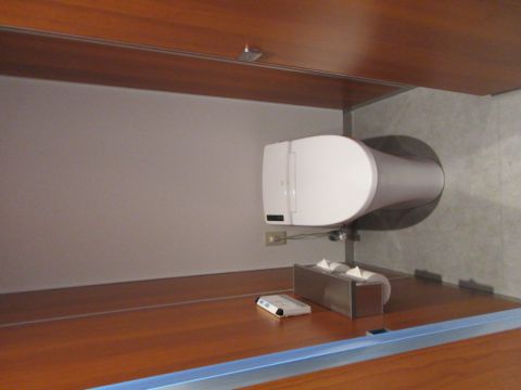 各階、洗浄付きトイレ