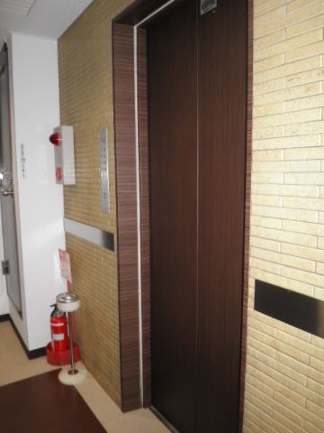 EVホール