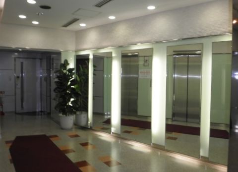 エントランス内