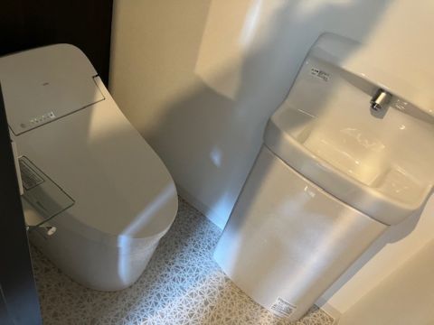 各階、トイレ 男女別