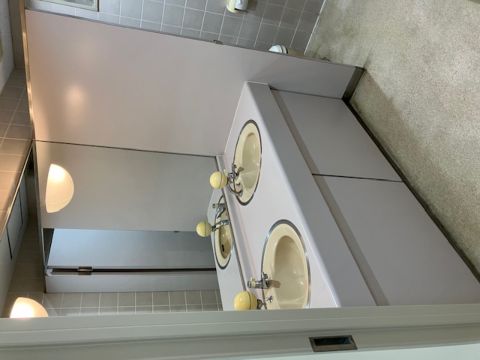 各階、トイレ洗面