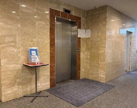 1階、EVホール