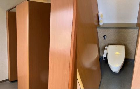 各階、洗浄付きトイレ