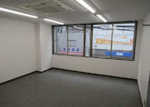 室内 道路面採光抜群