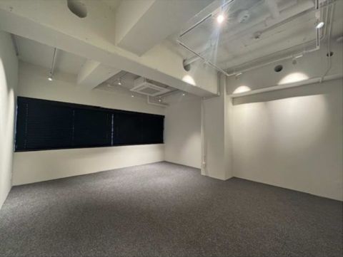 室内 ③