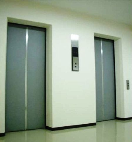 基準階、EV