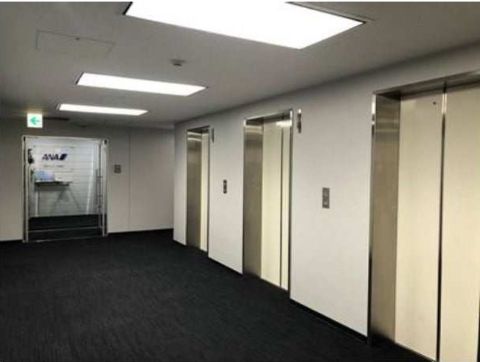 1階、EVホール