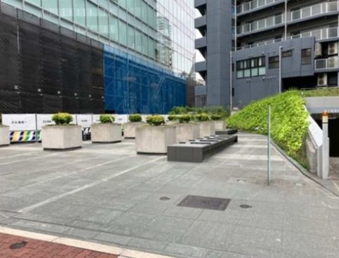 エントランス、広場