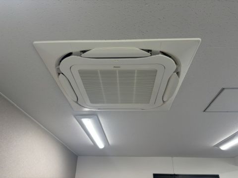 エアコン