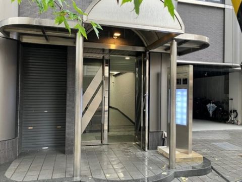 1F玄関