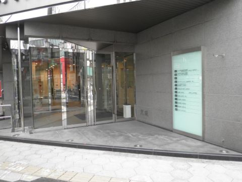 1階出入り口②