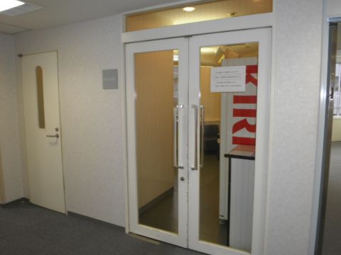 各階、喫煙室、出入口