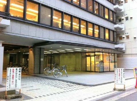 1F玄関、全体