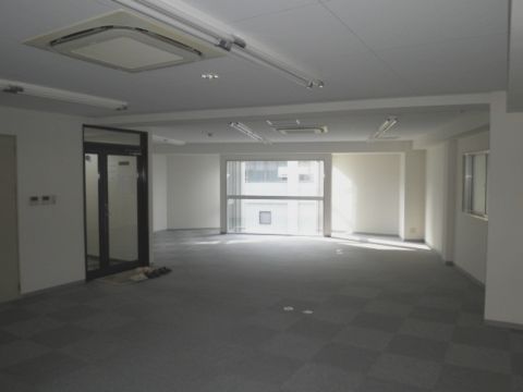 3階~基準階、室内(消灯時)