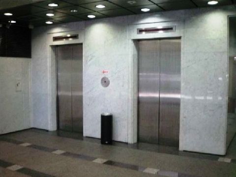 EVホール
