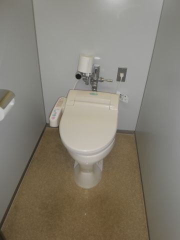 各階、トイレ③