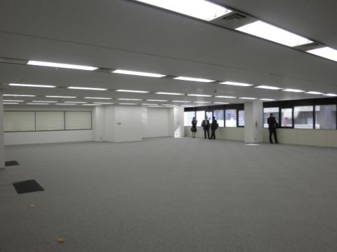 室内:6階