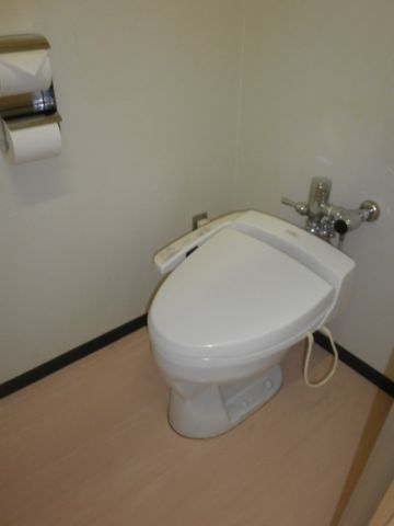 各階、トイレ③