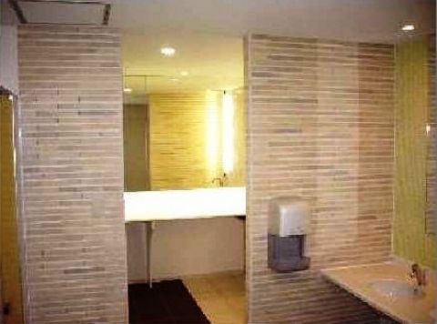 1階、パウダールーム