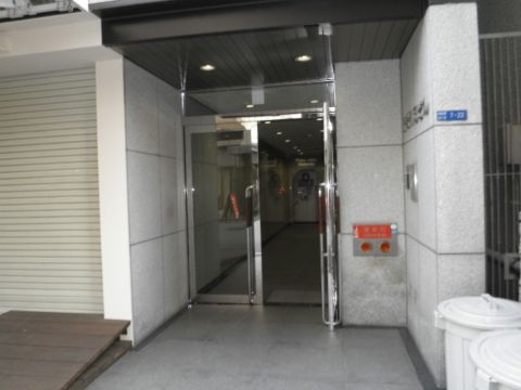 1F玄関