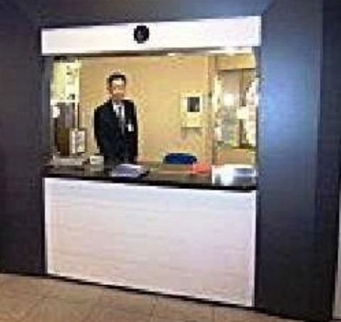 1階、コンシェルジュ