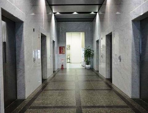 EVホール