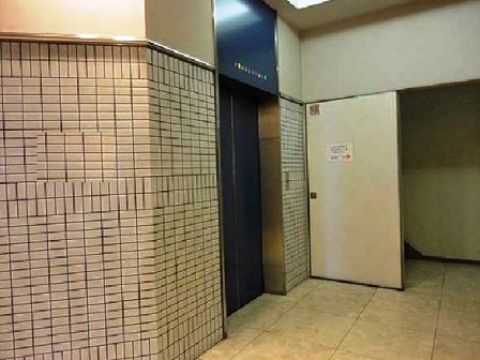 EVホール
