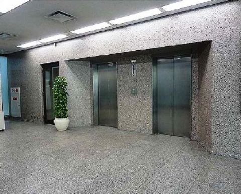 EVホール
