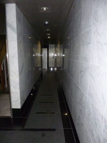 1階、エントランス内