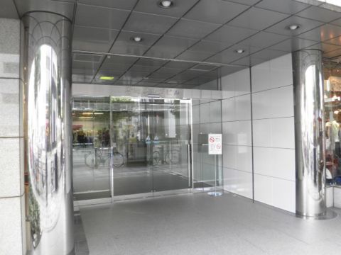 1F玄関