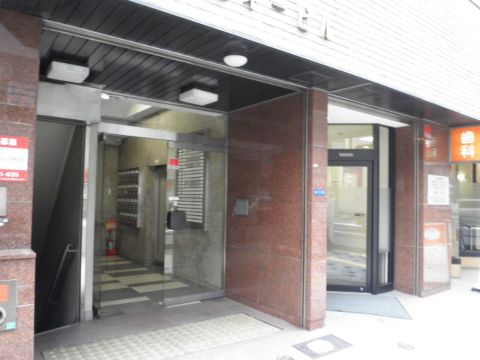 1F玄関