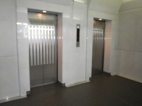 EVホール