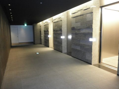 EVホール