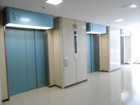 EVホール