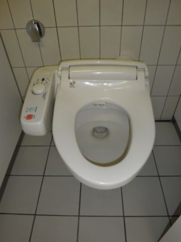 各階、トイレ③