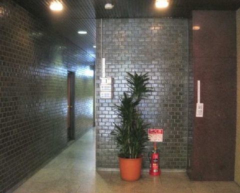 エントランス内