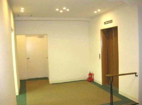 各階、EVホール