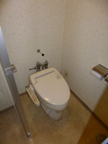 各階、シャワートイレ