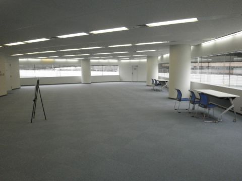 室内、4階①