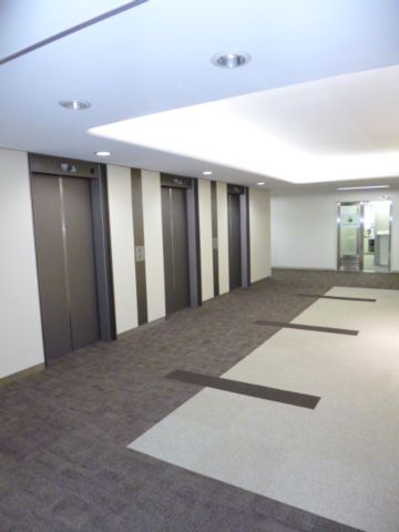 基準階、EVホール